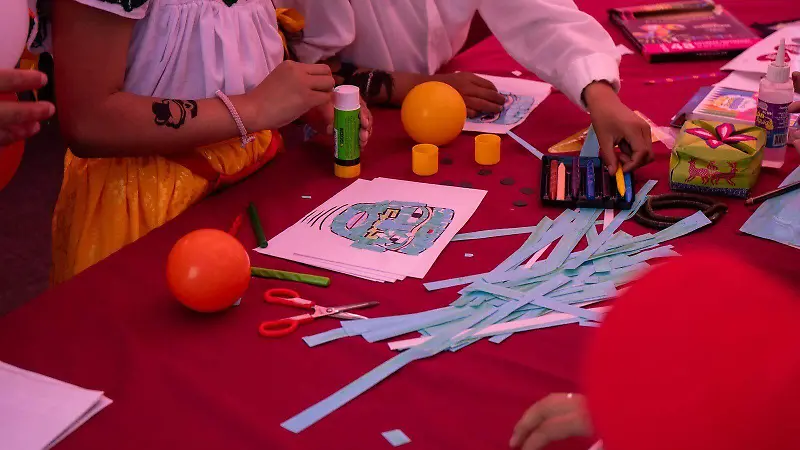 Día Internacional de la Lengua materna fue celebrado por Pilares con el festival: Nuestras raíces nos unen